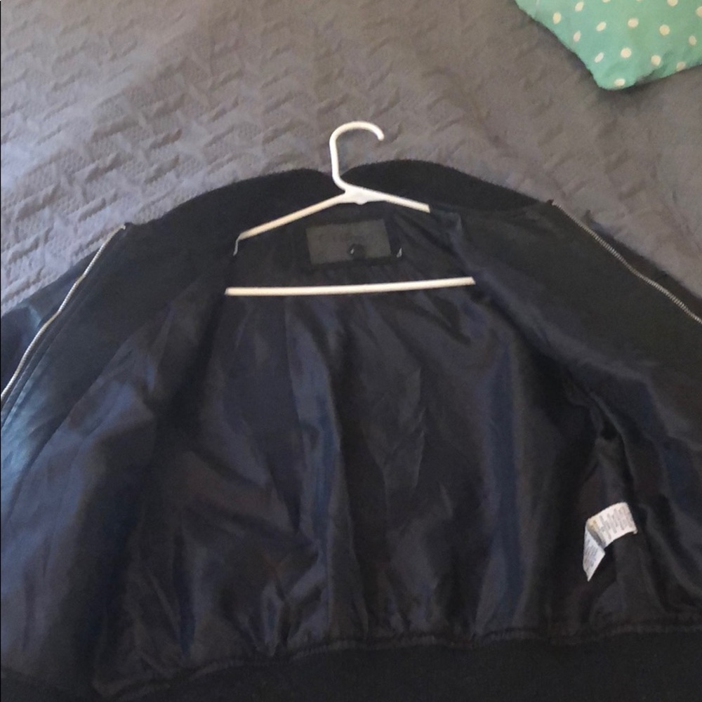 Jacket - Picture 4 of 4